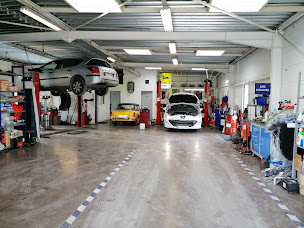 Photo n°16 de APS Peugeot à Mormant (Concessionnaire automobile)