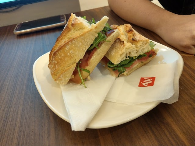 illy Regent street