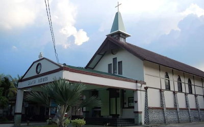 Photos of Catholic Church St. Petrus