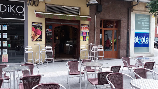 Boxes taberna