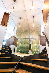 Photo n°10 de Agence Immobilière Paris 16 - Junot Victor Hugo à Paris (Société immobilière)