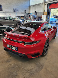 Photo n°4 de AT CLASSIC CARROSSERIE à Gattières (Atelier de carrosserie automobile)
