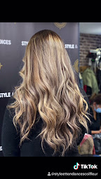 Photo n°18 de Style & Tendances Salon De Coiffure à Chancelade (Salon de tatouage et piercing)