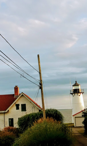 Warwick Lighthouse - Visual