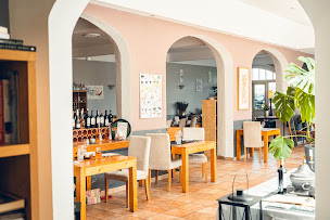 Photo n°3 de Logis Hôtel la Magnanerie, Côté Bistro à Aubignosc (Restaurant)