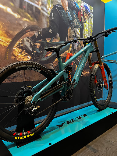 MB Cyclery - Visual