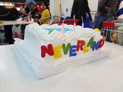 Photos of Neverland Paseo Libertad Lugones