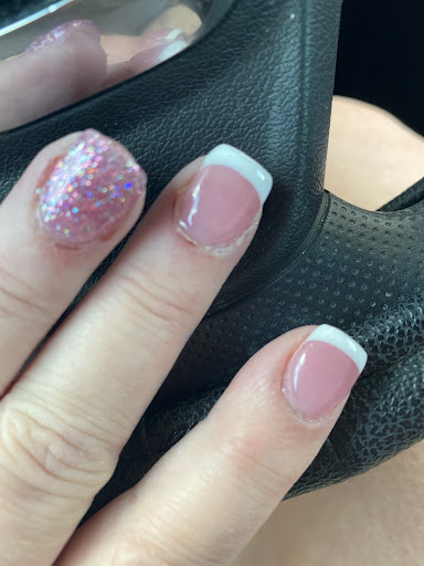 Styles Nails - Visual