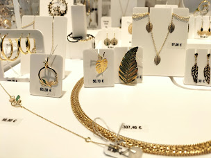 Photo n°2 de E.Leclerc Manège À Bijoux à Pusey (Boutique d'articles de mariage)