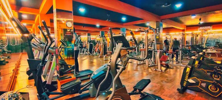 Live In Fitness Club Fitness Centre In Aluva Gym In Aluva Ladies Fitness Centre In Aluva