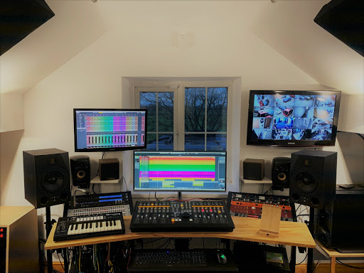 TAD Studios - Visual