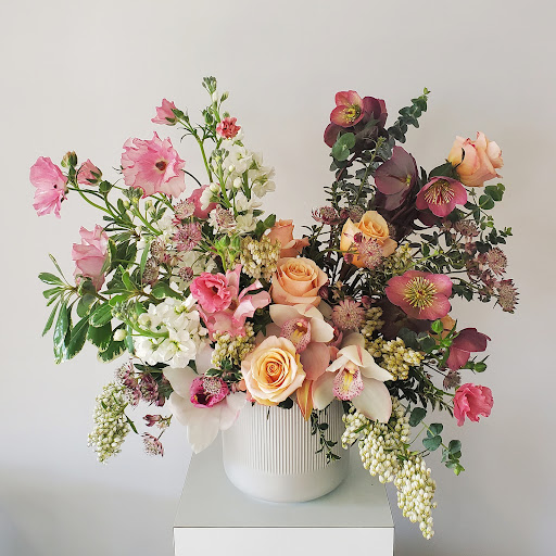 Sunstrum's Florist - Thumbnail