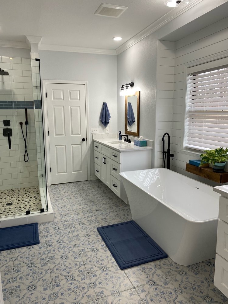 DreamMaker Bath & Kitchen in Rogers, AR - Tub Reglazing Services