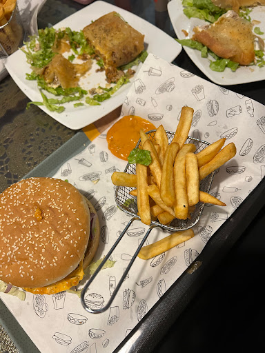 Photo 3 - Burger & Co