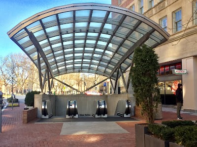 Dupont Circle Station