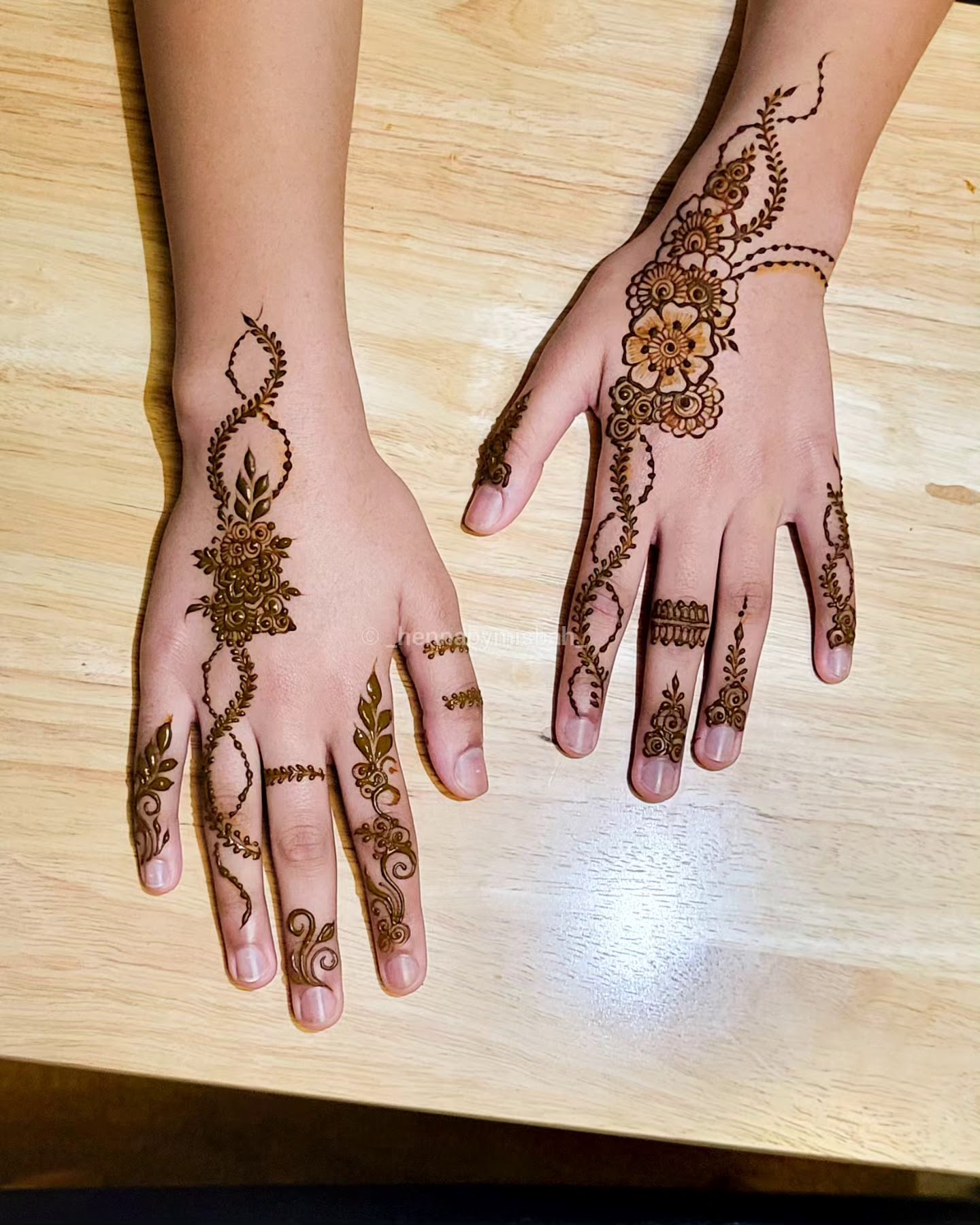 Henna by Misbah UK - Mehndi Artists - photo 1