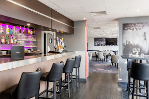 Photo n°4 de Restaurant Le Tablier Rouge à Montigny-le-Bretonneux (Restaurant)