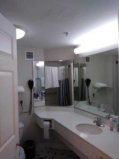Photos of La Quinta Inn & Suites Austin Southwest