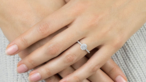 JustSellingEm - Thumbnail