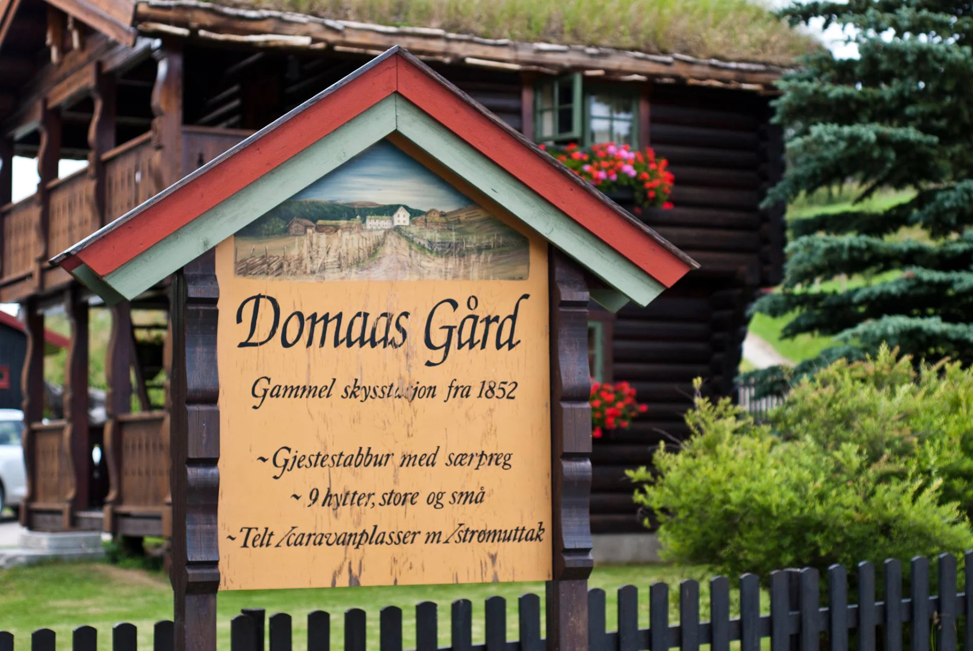 Domaas Gård Hyttetun og Caravancamp