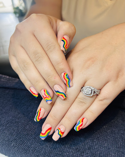 Bombshell Hair Nail Lounge Louisville - Thumbnail