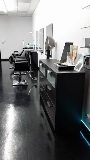 Laura's Lash Lounge Gallery - United States