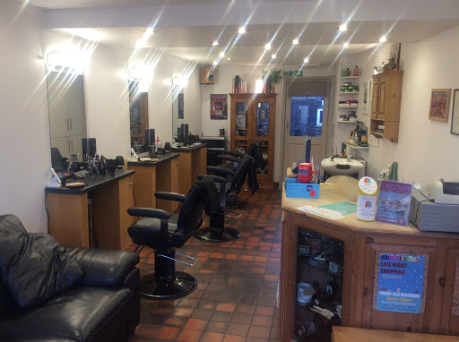 DAVE’S BARBERSHOP Gallery - United Kingdom