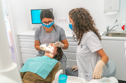 Clínica Dental Sánchez y Hero