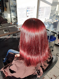 Photo n°7 de COIFOR Dou PAIS à Savines-le-Lac (Salon de coiffure)