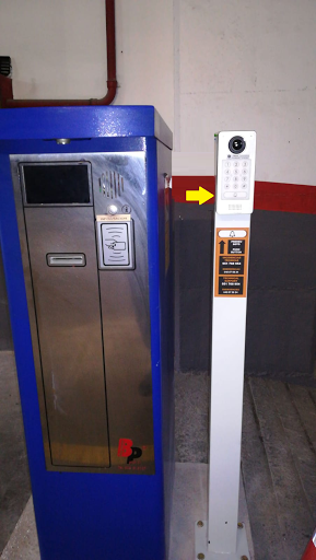 [P] PARKING CENTRO SANTA COLOMA (Garatge Marc / LIDL) - Thumbnail