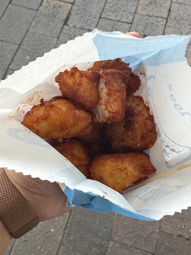 Hot Star Large Fried Chicken Eastwood - Thumbnail
