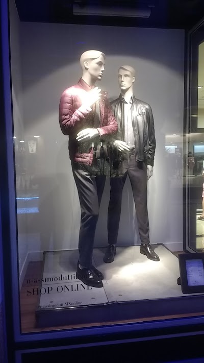 Photos of Massimo Dutti Canc&uacute;n