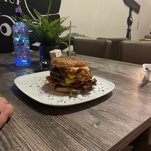 Very Crispy House of Fries - Thumbnail