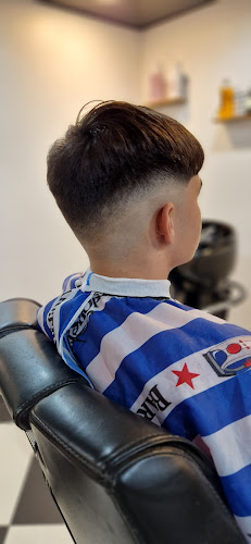 https://instagram.com/barbershop_saibarber?igshid=NGExMmI2YTkyZg==