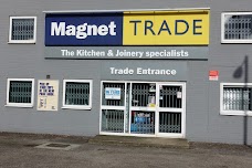 MAGNET TRADE luton