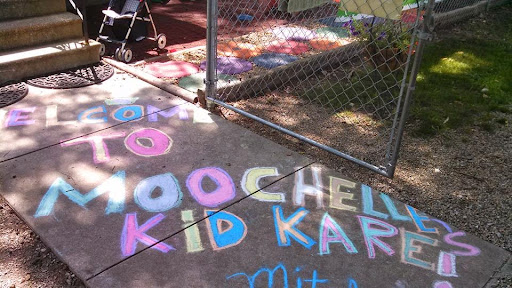 Moochelle's Kid Kare - Visual