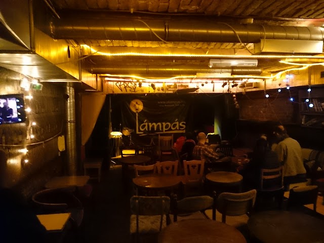 Lámpás Student Pub