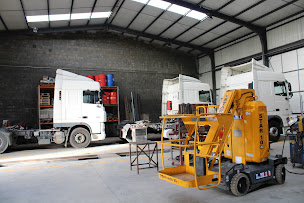 Photo n°4 de LMI SARL - Location de Matériel Industriel à Isigny-le-Buat (Agence de location de matériel)