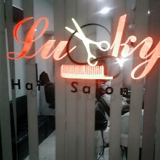 Lucky Hair Salon lahore