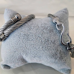 Photo n°5 de Bijoux Camines à Corbigny (Horlogerie)