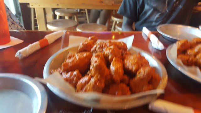 Hooters