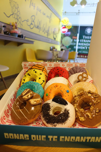Bubble Waffle & Frozen Donuts Cuautla Gallery - Mexico