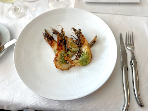Sails Restaurant - Visual