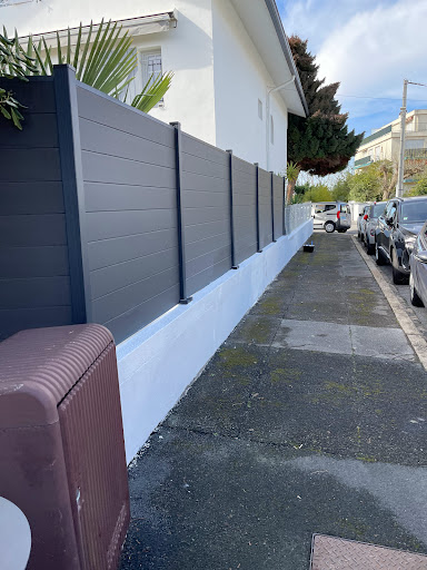 Photo de Dylan ms Toiture peinture à Lamonzie-Saint-Martin (24680)