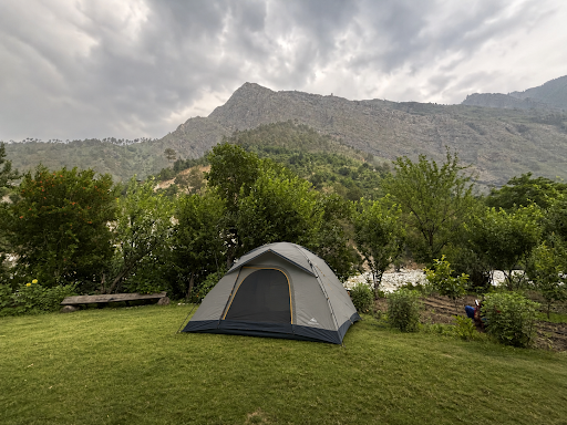 Tirthan River Front Homestay is a budget-friendly riverside homestay in Tirthan Valley offering f… post image