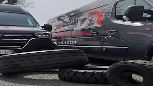 Photo n°3 de Garage TML MFT - GPS à Lachapelle-sous-Chaux (Garage automobile)