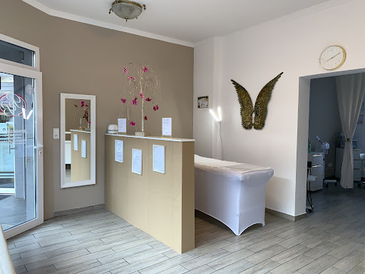 Bonny's Beauty Lounge - Thumbnail