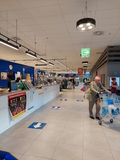 Hypermarket Carrefour - Visual
