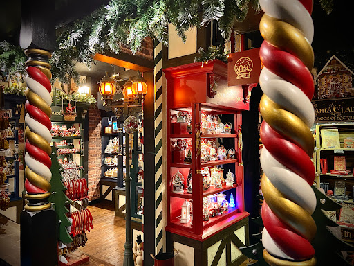The Christmas Imaginarium Gallery - United Kingdom