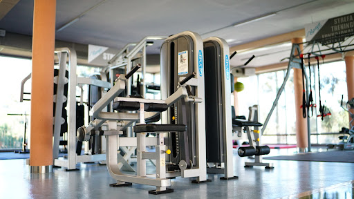 Kangaroo Club - tennis courts